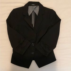 Express Women’s Black 3/4 Ruched Sleeve 2-Button Short Blazer Jacket Size 4